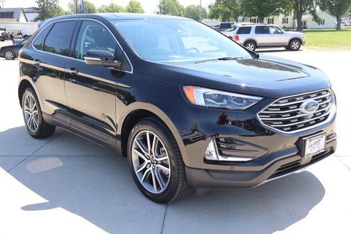 Black 2024 Ford Edge Titanium