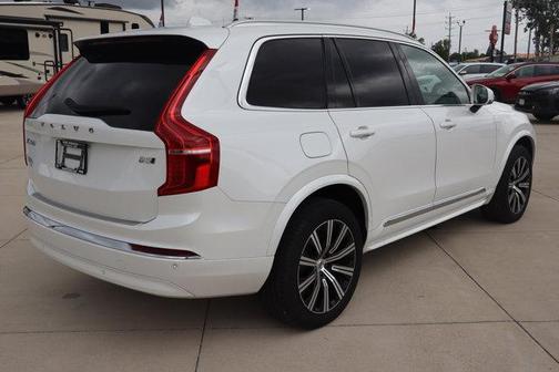 White 2024 Volvo XC90 B5 Core Bright Theme