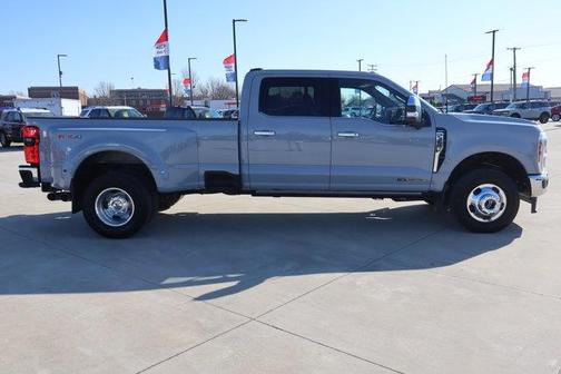 2025 Ford F-350 Lariat Super Duty