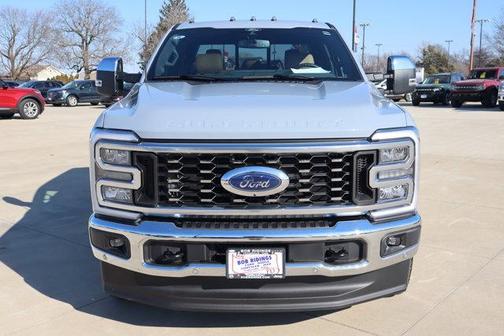 2025 Ford F-350 Lariat Super Duty