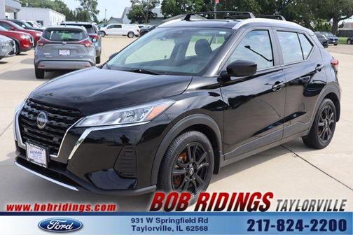 Super Black 2023 Nissan Kicks SV