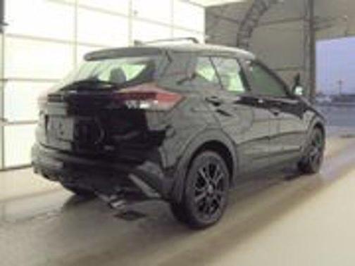 Super Black 2023 Nissan Kicks SV