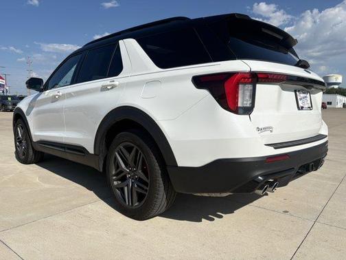 White 2025 Ford Explorer ST