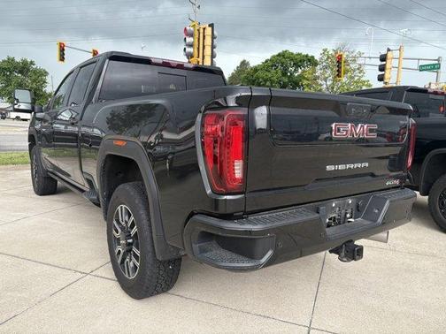 Ebony Twilight Metallic 2022 GMC Sierra 2500 AT4