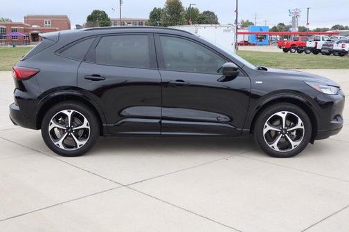 2023 Ford Escape ST-Line Select
