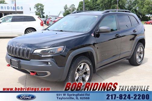 Diamond Black 2019 Jeep Cherokee Trailhawk
