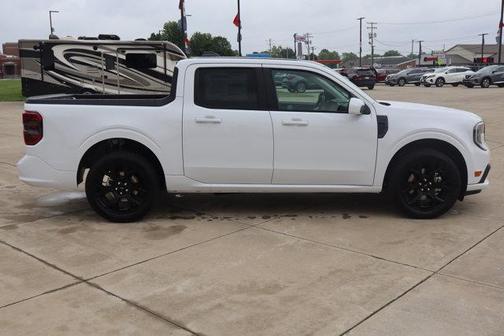 2025 Ford Maverick Lobo Standard