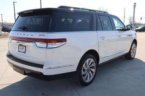 2024 Lincoln Navigator L Black Label