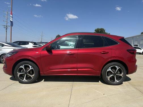 2023 Ford Escape ST-Line Select