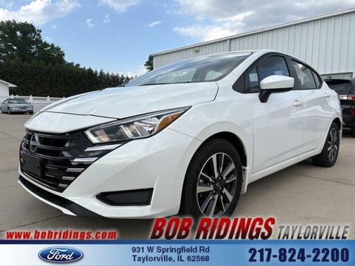Aspen White 2024 Nissan Versa 1.6 SV