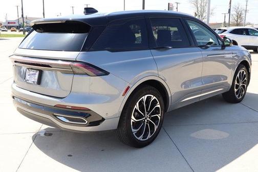 2024 Lincoln Nautilus Reserve