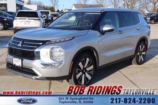 2025 Mitsubishi Outlander SE