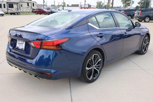 Deep Blue Pearl 2024 Nissan Altima 2.5 SR
