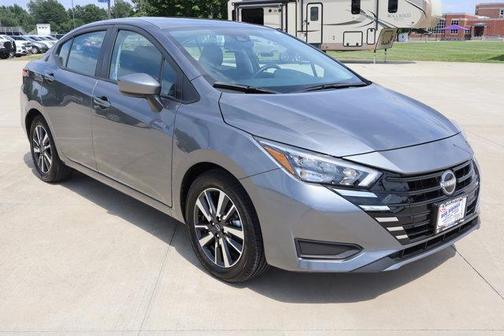 Gun Metallic 2025 Nissan Versa 1.6 SV