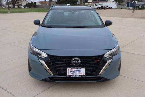 2t Gry Blk Roof 2024 Nissan Sentra SR