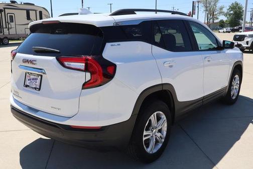 Summit White 2024 GMC Terrain SLE