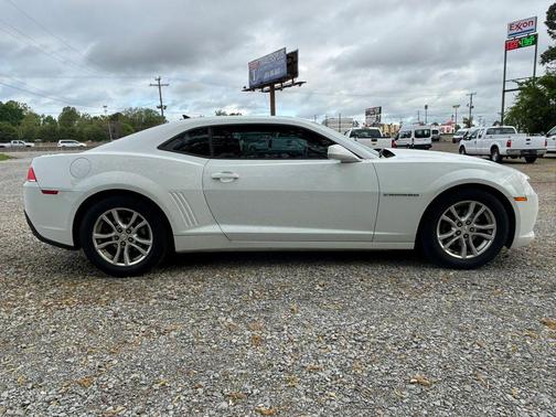 Summit White 2015 Chevrolet Camaro 1LT
