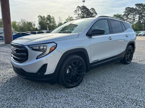 Quicksilver Metallic 2021 GMC Terrain SLE