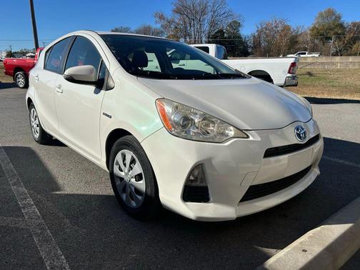 2013 Toyota Prius c One