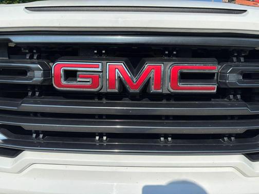 Summit White 2020 GMC Sierra 1500 AT4