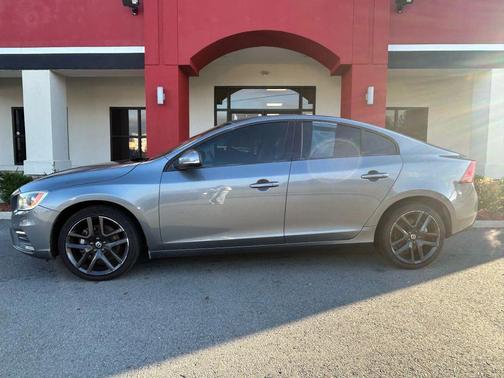 2017 Volvo S60 T5 Dynamic