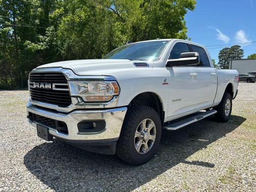 Bright White Clearcoat 2021 RAM 2500 Big Horn Crew Cab 4x4 6'4' Box