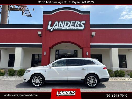 White Platinum Metallic Tri-Coat 2015 Lincoln MKT EcoBoost