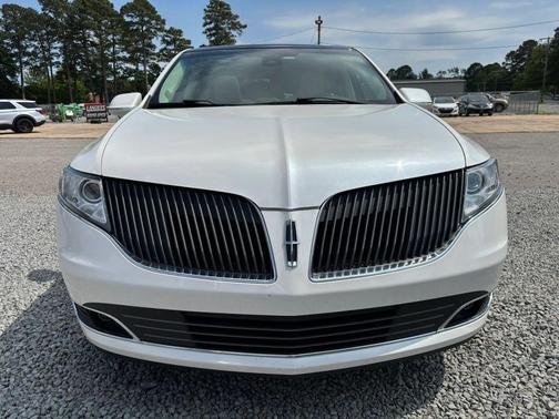 White Platinum Metallic Tri-Coat 2015 Lincoln MKT EcoBoost