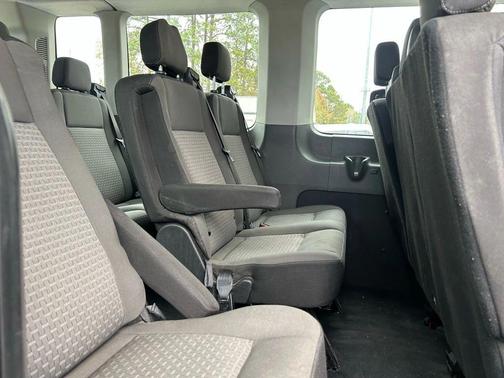 2022 Ford Transit-350 XLT