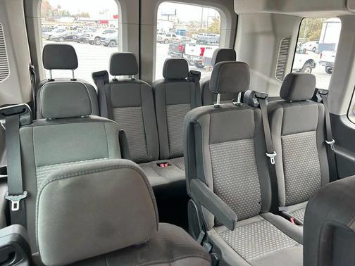 2022 Ford Transit-350 XLT