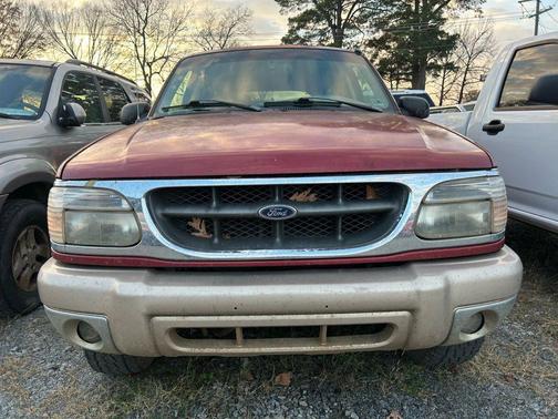 1999 Ford Explorer 