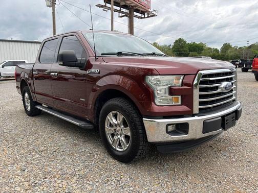 Maroon 2015 Ford F-150 XLT