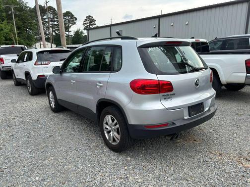 Reflex Silver Metallic 2017 Volkswagen Tiguan 2.0T S