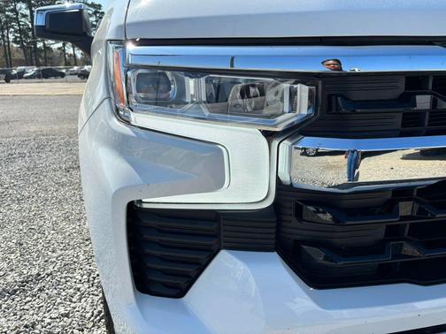 Summit White 2023 Chevrolet Silverado 1500 LT