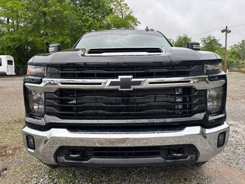 Black 2024 Chevrolet Silverado 3500 LT