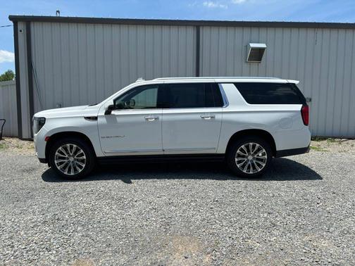 Summit White 2021 GMC Yukon XL Denali