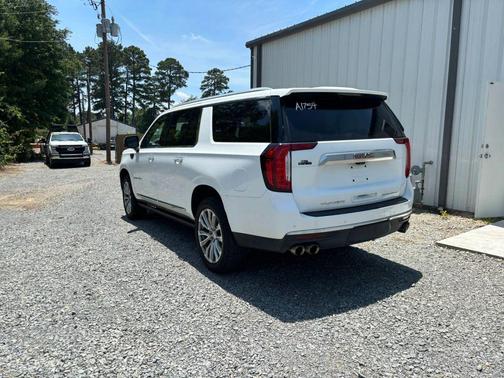 Summit White 2021 GMC Yukon XL Denali