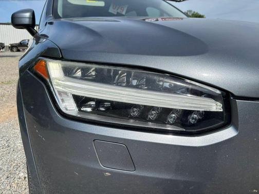 Gray 2016 Volvo XC90 T6 Momentum