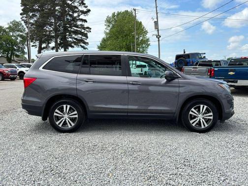 Grey 2017 Honda Pilot EX-L