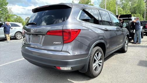 Grey 2017 Honda Pilot EX-L