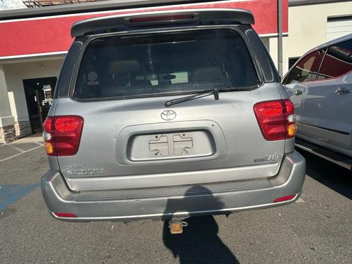 2001 Toyota Sequoia Limited