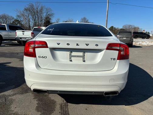 2016 Volvo S60 T5 Drive-E Premier