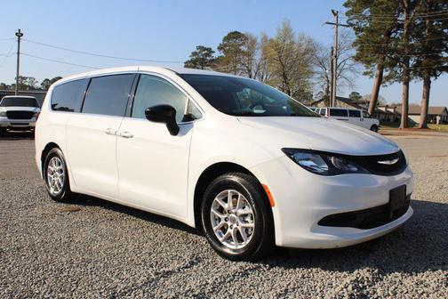 Bright White Clearcoat 2024 Chrysler Voyager LX