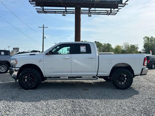 Bright White Clearcoat 2021 RAM 2500 Big Horn Crew Cab 4x4 6'4' Box