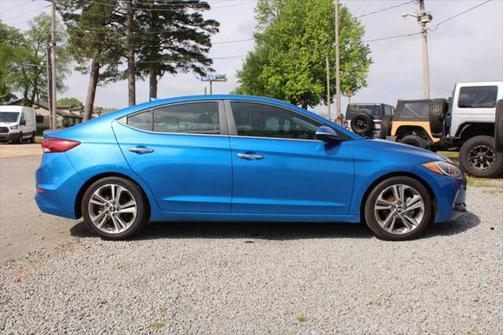 2017 Hyundai ELANTRA Limited