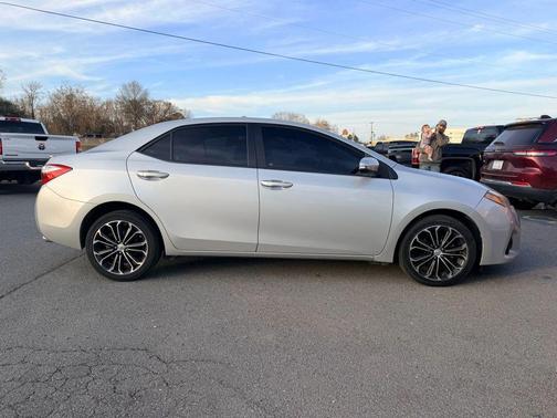 2016 Toyota Corolla S Plus