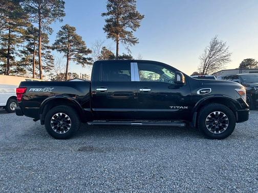 2017 Nissan Titan PRO-4X