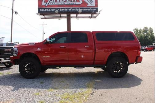 2022 RAM 2500 Laramie Crew Cab 4x4 6'4' Box
