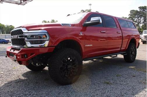 2022 RAM 2500 Laramie Crew Cab 4x4 6'4' Box