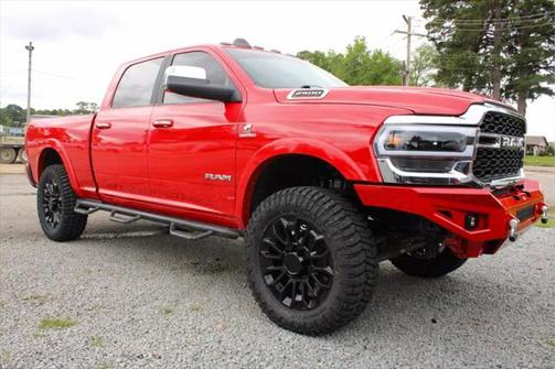 2022 RAM 2500 Laramie Crew Cab 4x4 6'4' Box
